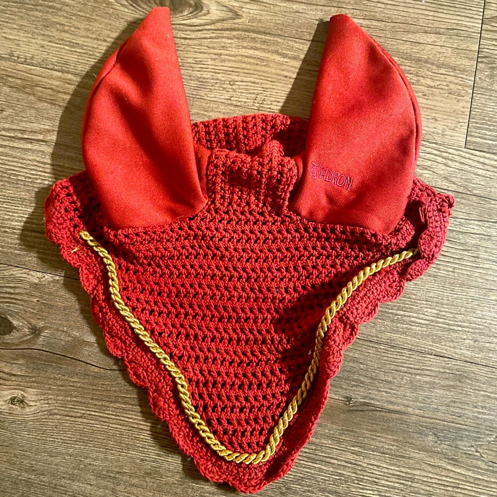 Like new eskadron fly bonnet